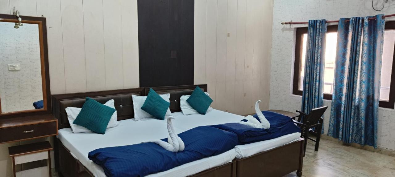 Bluestays Hostel Rishikesh Exterior photo
